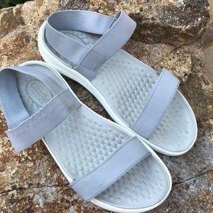 🌺CROCS LiteRide Sandals 🌺